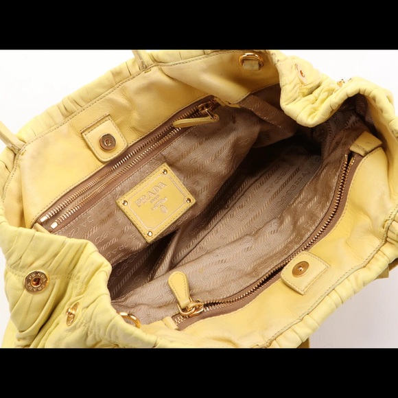 Beautiful Prada Nappa Gaufre Ruched Bow Yellow Leather Bag - Picture 7 of 10